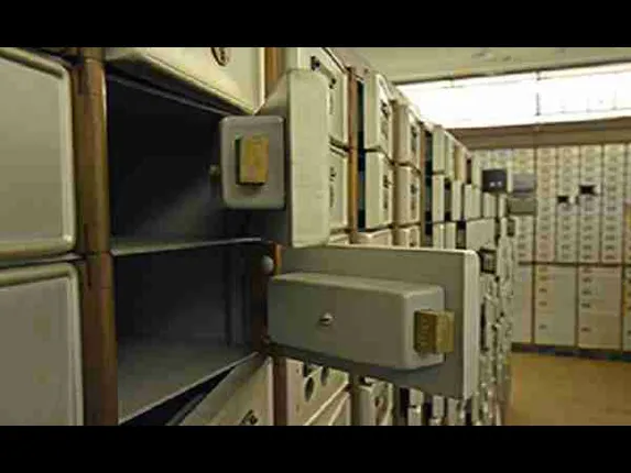 ୨୫କିଲୋ ଓଜନର ଲକର୍‌କୁ ନେଇ ଫେରାର ହୋଇଯାଇଥିଲେ ଚୋର, ସେଥିରୁ ବାହାରିଲା ମାତ୍ର ୧୦୦ଟଙ୍କା