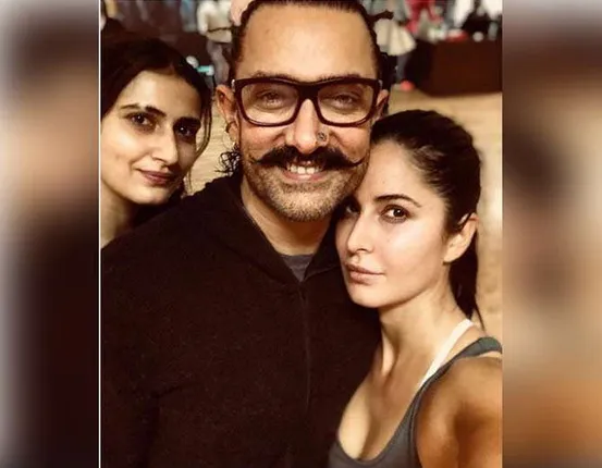 ଫଟୋରେ କ୍ୟାଟ୍‌ଙ୍କ ଠାରୁ ଡେଙ୍ଗା ଦିଶିଲେ ଆମୀର, ଫ୍ୟାନ୍‌ ପଚାରିଲେ ଅଜବ ପ୍ରଶ୍ନ