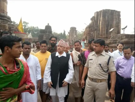 ପ୍ରଭୁ ଲିଙ୍ଗରାଜଙ୍କୁ ଦର୍ଶନ କଲେ ନେପାଳ ରାଜା