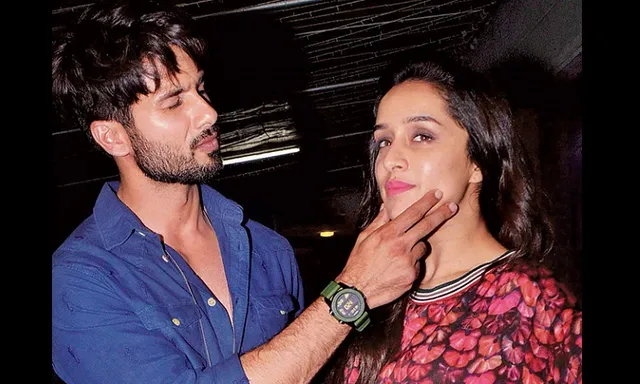 ଫାଇଭ୍‌ ଷ୍ଟାର ହୋଟେଲ ଛାଡ଼ି ଝୁମ୍ପୁଡ଼ିରେ ରହିବାକୁ ବାଧ୍ୟ ହୋଇଛନ୍ତି ସାହିଦ୍‌ ଓ ଶ୍ରଦ୍ଧା କପୁର, ଜାଣନ୍ତୁ କାରଣ