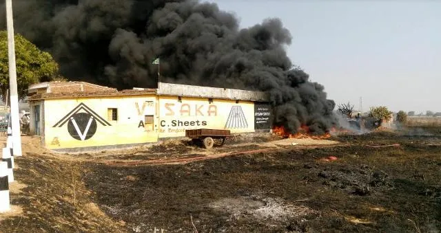 ଝାରସୁଗୁଡା: ରେଙ୍ଗାଲବେଡାରେ ଅଗ୍ନିକାଣ୍ଡରେ ଭସ୍ମୀଭୂତ କବାଡିଖାନା