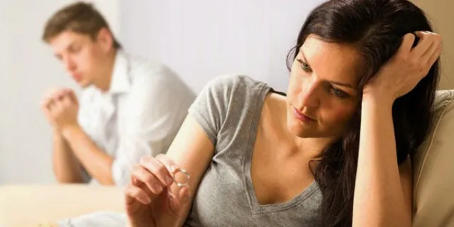 ଏଥିପାଇଁ ବି ବୈବାହିକ ଜୀବନରେ ଝଡ ଦେଖାଦିଏ !