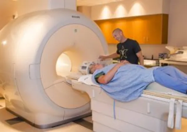 ଏମ୍‌ଆର୍‌ଆଇ, ସିଟି ସ୍କାନ୍‌ ଏବଂ ଏକ୍ସ-ରେ କରିବା ପୂର୍ବରୁ ଏହି ସବୁ ସାବଧାନତା ଅବଲମ୍ବନ କରନ୍ତୁ