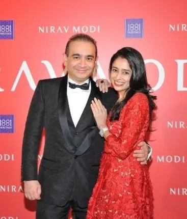 ପିଏନ୍‌ବି ମହାଦୁର୍ନୀତି: ନିରବଙ୍କ ଅୟସ, ମଡେଲ୍‌ଙ୍କୁ ନେଇ ରାତ୍ରି ଆସର