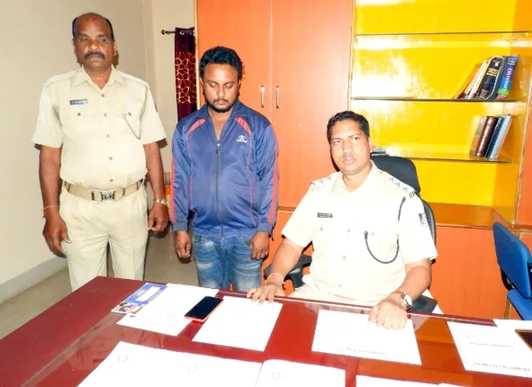 ଏନ୍‌ଆଇଟିରେ ଚାକିରି ନାଁରେ ଠକେଇ: ଯୁବକ ଗିରଫ