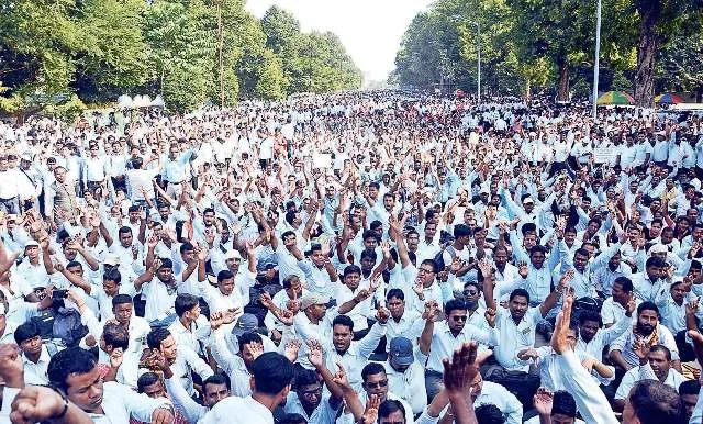 ଶିକ୍ଷକ ଆନ୍ଦୋଳନ ସାମୟିକ ସ୍ଥଗିତ