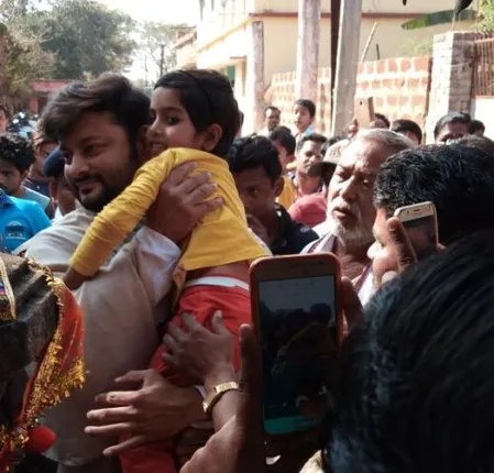 କୁନି ବାଗ୍ମୀ ତିସାଙ୍କୁ ଭେଟିଲେ ଅନୁଭବ