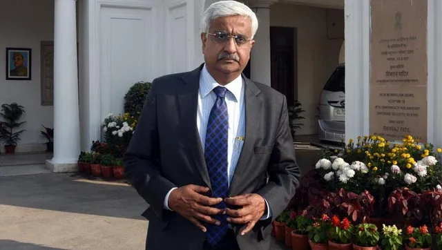 ଆପ୍‌ ବିଧାୟକଙ୍କ ଗୁଣ୍ଡାରାଜ୍‌: ଦିଲ୍ଲୀ ମୁଖ୍ୟ ସଚିବଙ୍କୁ ମୁଥ ମାରି ଘେରିଲେ