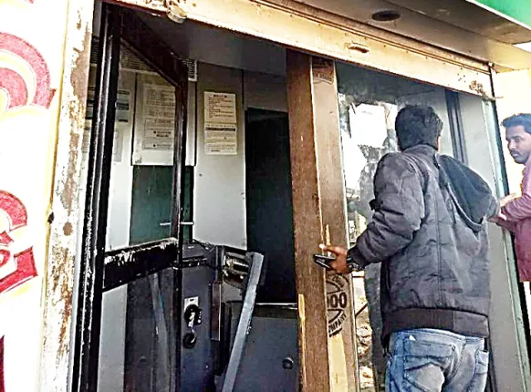 ଏଟିଏମ୍‌ ଭାଙ୍ଗି ଲୁଟ୍‌ ଉଦ୍ୟମ ବିଫଳ