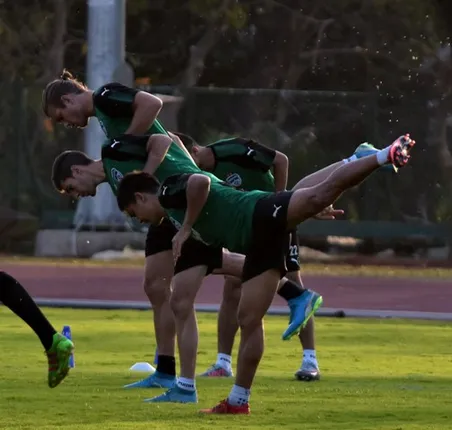 କଳିଙ୍ଗ ଫୁଟ୍‌ବଲ୍‌ ସମର ଆଜି