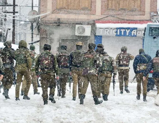 ଲସ୍କର୍‌ ଟାର୍ଗେଟ୍‌ରେ ସିଆର୍‌ପିଏଫ୍‌ କ୍ୟାମ୍ପ