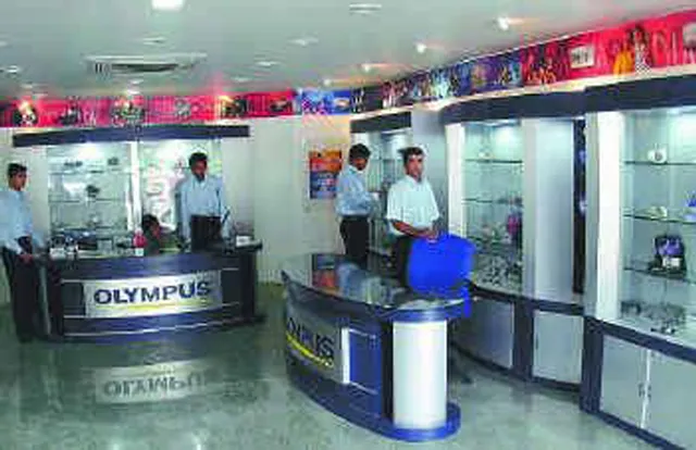 ମହିଳା ଫେସନ୍‌ ପୋଷାକ ବଜାର :ଭେରାଇଟିରେ ଭରପୂର