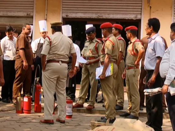 ଅଗ୍ନିଶମ ବିଭାଗ ଆଣିବ ସର୍ବକ୍ଷମା ଯୋଜନା, ନଗର ଉନ୍ନୟନ ବିଭାଗ-ଗୃହ ବିଭାଗ ମଧ୍ୟରେ ଚାଲିଛି ଟଣାଓଟରା