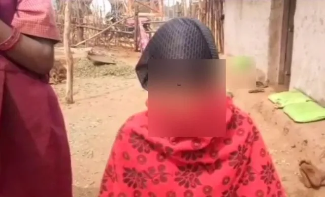 ଲଜ୍ଜା: ଅସଦାଚରଣର ଶିକାର ନାବାଳିକାକୁ ‘ଶୁଦ୍ଧିକରଣ’ ନାମରେ ସଂପ୍ରଦାୟ ଲୋକେ କଲେ ଲଣ୍ଡା