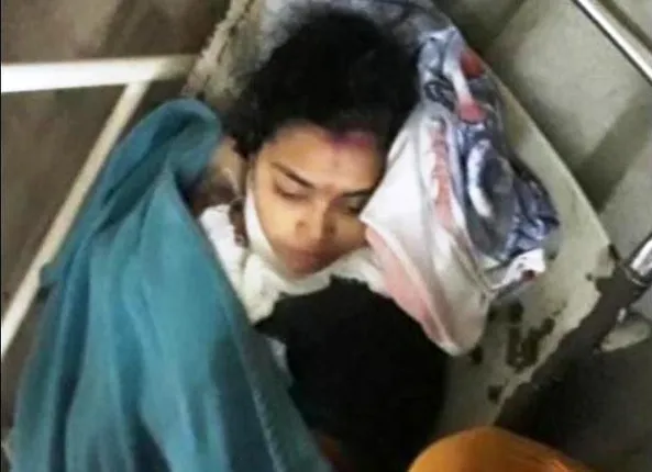 କେନ୍ଦ୍ରାପଡ଼ା: ପାରିବାରକି କଳହରୁ ନିଜ ତଣ୍ଟି କାଟି ଦେଲେ ମହିଳା