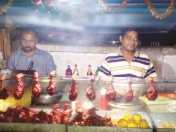 ଅଖିଳଙ୍କ ଚିକେନ୍‌ ଚପ୍‌