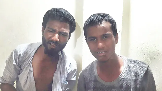 ମୋବାଇଲ ଚୋରଙ୍କୁ ଛେଚି ପୁଲିସରେ ଦେଲେ