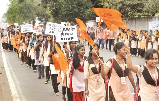 ରାଜରାସ୍ତାକୁ ଓହ୍ଲାଇଲା ଏବିଭିପି