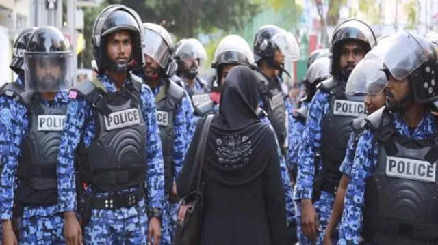 ଜରୁରୀ ପରିସ୍ଥିତି ଘୋଷଣା ପରେ ମାଳଦୀପ୍‌ ଅଶାନ୍ତ; ମାଳଦୀପ୍‌ ନଯିବାକୁ ଭାରତୀୟମାନଙ୍କୁ ପରାମର୍ଶ ଦେଲା ବୈଦେଶିକ ମନ୍ତ୍ରାଳୟ