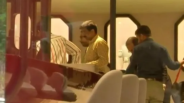 ପିଏନ୍‌ବି ଠକେଇ ମାମଲା: ବିଭିନ୍ନ ସହରରେ ଥିବା ନିରବ ମୋଦି ସୋ’ରୁମ୍‌ରେ ଚଢ଼ଉ କଲା ଇଡି