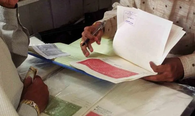 ଷ୍ଟାମ୍ପ୍‌ ଭେଣ୍ଡର ପାଇଲେ ପରିଚୟପତ୍ର