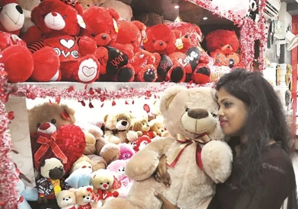 ଆଜି  ଟେଡି ଡେ’: ସଂପର୍କର ଡୋରକୁ ମଜଭୁତ କରିଥାଏ ଟେଡି