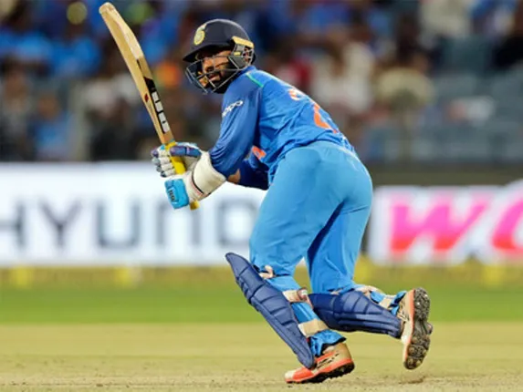 ରୋହିତ ଦେଖି ନଥିଲେ କାର୍ତ୍ତିକଙ୍କ ଶେଷ ବଲରେ ‘ଛକା’କୁ, କାରଣ ଜାଣନ୍ତୁ