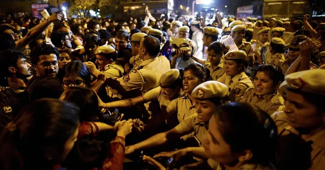 ଯୌନ ନିର୍ଯାତନା ଓ ଯୌନ ଶୋଷଣ ଅଭିଯୋଗରେ ଗିରଫ ହେଲେ ଜେଏନ୍‌ୟୁ ପ୍ରଫେସର