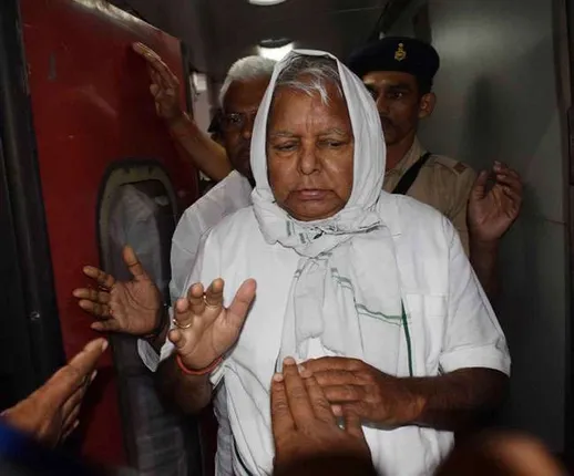 ଅସୁସ୍ଥ ଲାଲୁଙ୍କୁ ବିମାନ ଯାତ୍ରା ପାଇଁ ଅନୁମତି ଦେଲେନି ନୀତୀଶ, ଦିଲ୍ଲୀ ଗଲେ ଟ୍ରେନ୍‌ରେ