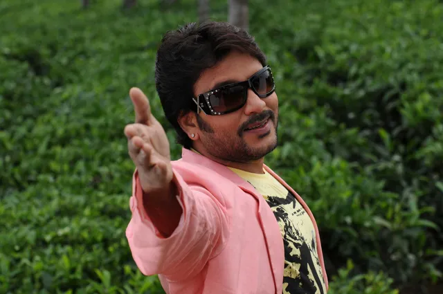 ପଜିଟିଭ୍‌ ରୋଲ୍‌ରେ ନଜର ଆସିବେ ଏହି ଅଭିନେତା