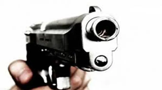 ତହସିଲଦାରଙ୍କୁ ବାଲି ମାଫିଆଙ୍କ ଟାର୍ଗେଟ୍‌ : ବନ୍ଧୁକ ଦେଖାଇ ଛଡ଼ାଇ ନେଲେ ବାଲିଗାଡ଼ି