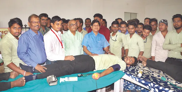 କେଏମ୍‌ବିବିରୁ ୧୨୩ ୟୁନିଟ୍‌ ସଂଗ୍ରହ