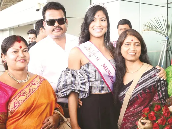 ‘ଫେମିନା ମିସ୍‌ ଇଣ୍ଡିଆ’ ଫାଇନାଲରେ ଶ୍ରୁତିକ୍ଷା