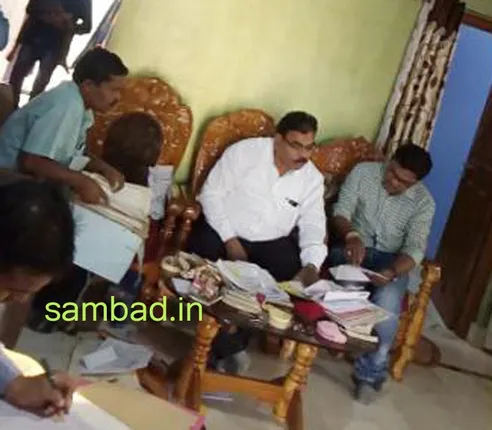 ନବରଙ୍ଗପୁର: ଫାସର୍ମାସିଷ୍ଟଙ୍କ ଘରେ ଭିଜିଲାନ୍ସ ଚଢ଼ାଉ