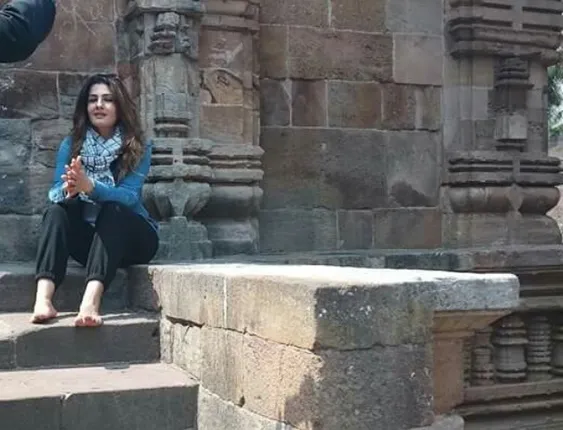 ଟ୍ଵିଟ୍‌ ଯୋଗେ ସଫେଇ ଦେଲେ ରବିନା : ସମସ୍ତେ ମୋବାଇଲ ଧରିଥିଲେ, କଟକଣା କଥା ଜାଣି ନ ଥିଲି