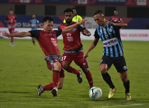 ମିନର୍ଭାକୁ ମାତ୍‌ ଦେଲା ଜାମସେଦପୁର:ଦୁଇ ବିଜେତାଙ୍କ ବିଦାୟ