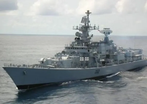 ଭାରତ ମହାସାଗରରେ ଚୀନର ୩ ଯୁଦ୍ଧ ଜାହାଜ: ନୌସେନାର ତୀଖା ଟୁଇଟ୍