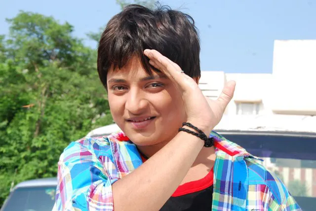 ଏହି ସିନେମାରେ ବାବୁସାନ କରିଥିଲେ ଗେଷ୍ଟ୍‍ ରୋଲ୍‌