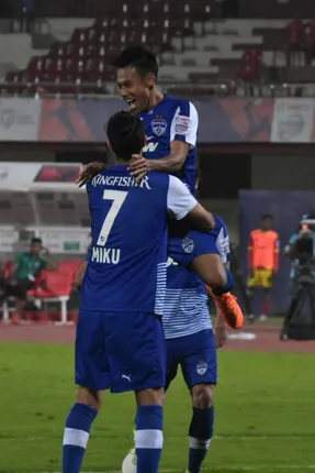 ଶେଷ ମୁହୂର୍ତ ଗୋଲ୍‌ରେ ଜିତିଲା ବେଙ୍ଗାଲୁରୁ