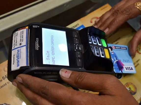 ଡିଜିଟାଲ ନେଣଦେଣକୁ ପ୍ରୋତ୍ସାହନା ଦେବା ପାଇଁ କ୍ୟାସବ୍ୟାକ୍‌ ଓ ରିହାତି ଅଫର ଦେବେ ସରକାର