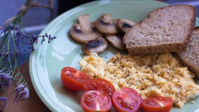 ସକାଳ ଜଳଖିଆ ଖାଉନଥିବା ଟାଇପ୍‌-୨ ଡାଇବେଟିସ୍‌ ରୋଗୀ ଓ ରାତ୍ରୀଚରଙ୍କ କ୍ଷେତ୍ରରେ ମୋଟା ହେବାର ସମ୍ଭାବନା ଅଧିକ: ସର୍ଭେ