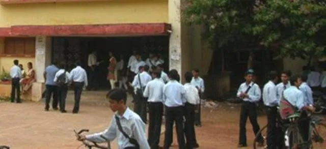 ଭିତ୍ତିଭୂମି ନ ସଜାଡ଼ିବା ମହଙ୍ଗା ପଡ଼ିଲା : ୨୬ଟି ଯୁକ୍ତ୨ କଲେଜକୁ ନୋଟିସ୍‌, ତାଲିକାରେ ଗଞ୍ଜାମ ଜିଲ୍ଲାର ସର୍ବାଧିକ ୮ କଲେଜ