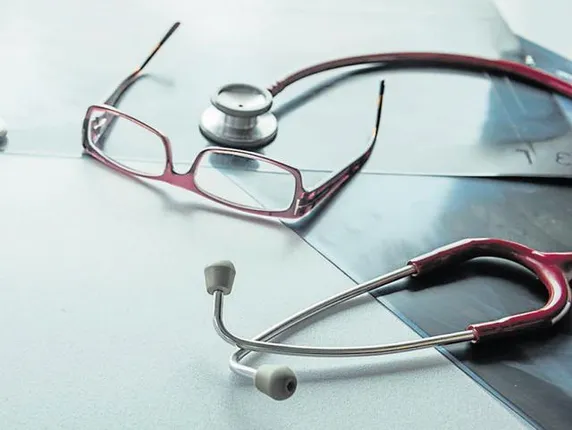 ମୁଣ୍ଡରେ ଆଘାତ ଲାଗିଥିବା ରୋଗୀଙ୍କର ଗୋଡ଼ରେ ଅସ୍ତ୍ରୋପଚାର କଲେ ଦିଲ୍ଲୀ ଡାକ୍ତର