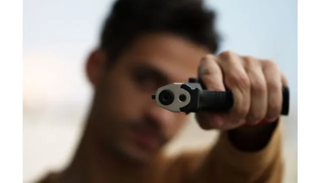 ମନପସନ୍ଦର ଗୀତ ନ ବଜାଇବାରୁ ଡ଼ିଜେକୁ ଗୁଳି କଲେ ବରଯାତ୍ରୀ