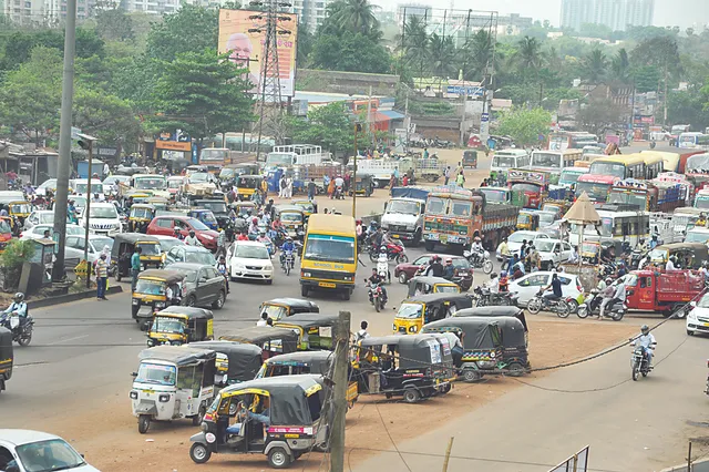 ଖଣ୍ଡଗିରିରୁ ଏମ୍‌ସ ଛକ ପର୍ଯ୍ୟନ୍ତ ନାହିଁ ଭେଣ୍ଡିଂ ଜୋନ୍‌: ଦୋକାନୀ ଯିବେ କୁଆଡ଼େ?