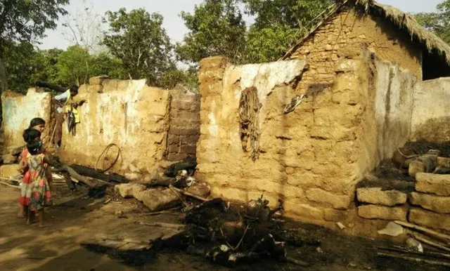 ଖୋର୍ଦ୍ଧା: ଅଗ୍ନିକାଣ୍ଡରେ ଚାରି ବଖରା ଘରପୋଡ଼ି: ୪୦ ଛେଳି ଦଗ୍ଧ