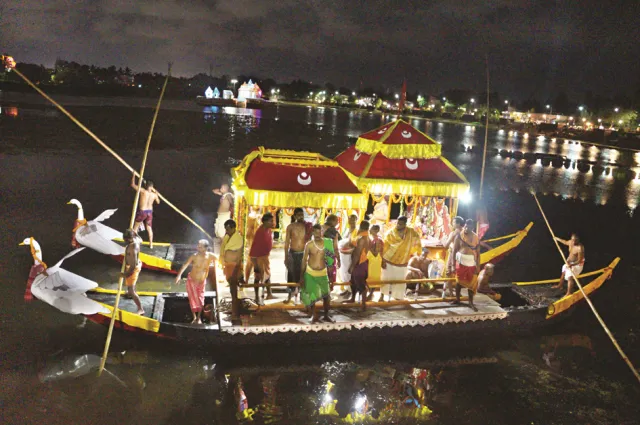 ନିଅଂଶ ସେବାରୁ ବିଳମ୍ବ: ରାତିରେ ହେଉଛି ଦିନ ଚାପ