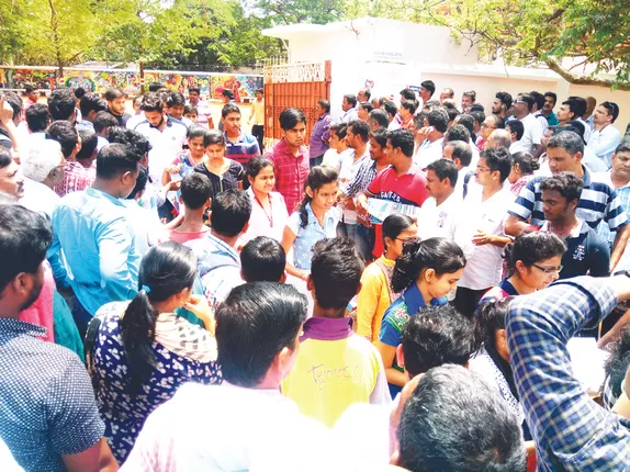 ରାଜଧାନୀରେ ଜେଇଇ ମେନ୍‌ ର‍୍ୟାଙ୍କ୍‌କୁ ଅପେକ୍ଷା