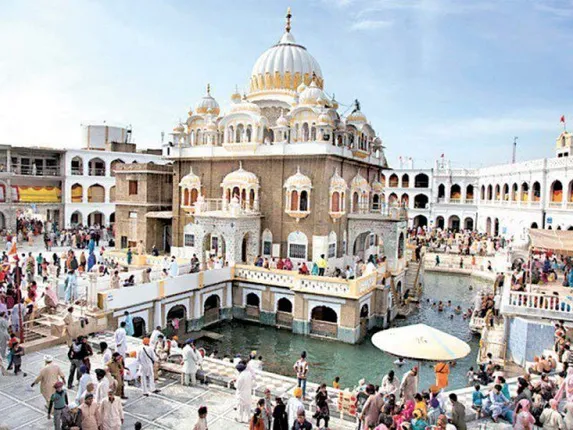 ଭାରତୀୟ ହାଇକମିଶନରଙ୍କୁ ଜାଣିଶୁଣି ଅପଦସ୍ତ କରୁଛି ପାକିସ୍ତାନ, ଗୁରୁଦ୍ୱାରା ଯିବା ଉପରେ ଲଗାଇଲା ରୋକ