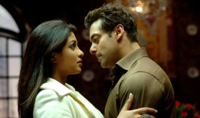 ଘରକୁ ଫେରି ଆସିବାକୁ କହିଲେ ସଲମାନ, ଦେଶୀ ଗର୍ଲ ଖୁବ୍‌ ଶୀଘ୍ର ଫେରୁଛି ବୋଲି ଉତ୍ତର ଦେଲେ ପ୍ରିୟଙ୍କା